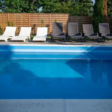 Pihenőkert Villa Békésszentandrás