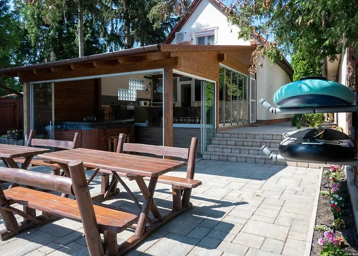 Villa Pihenokert Vendeghaz *